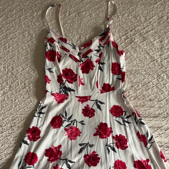 Dress - Picture 1 of 1